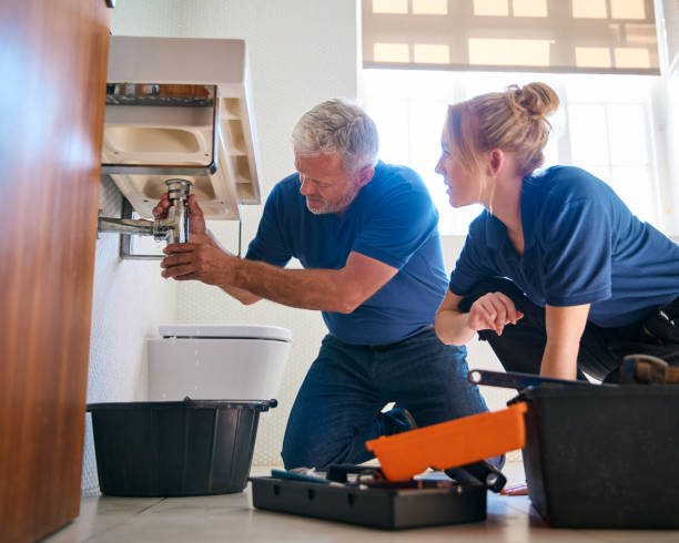 Best Emergency Plumber  in Calvert, TX